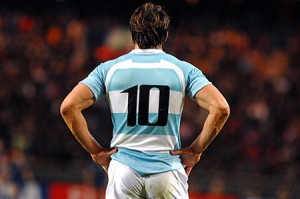 argentinia-kicking