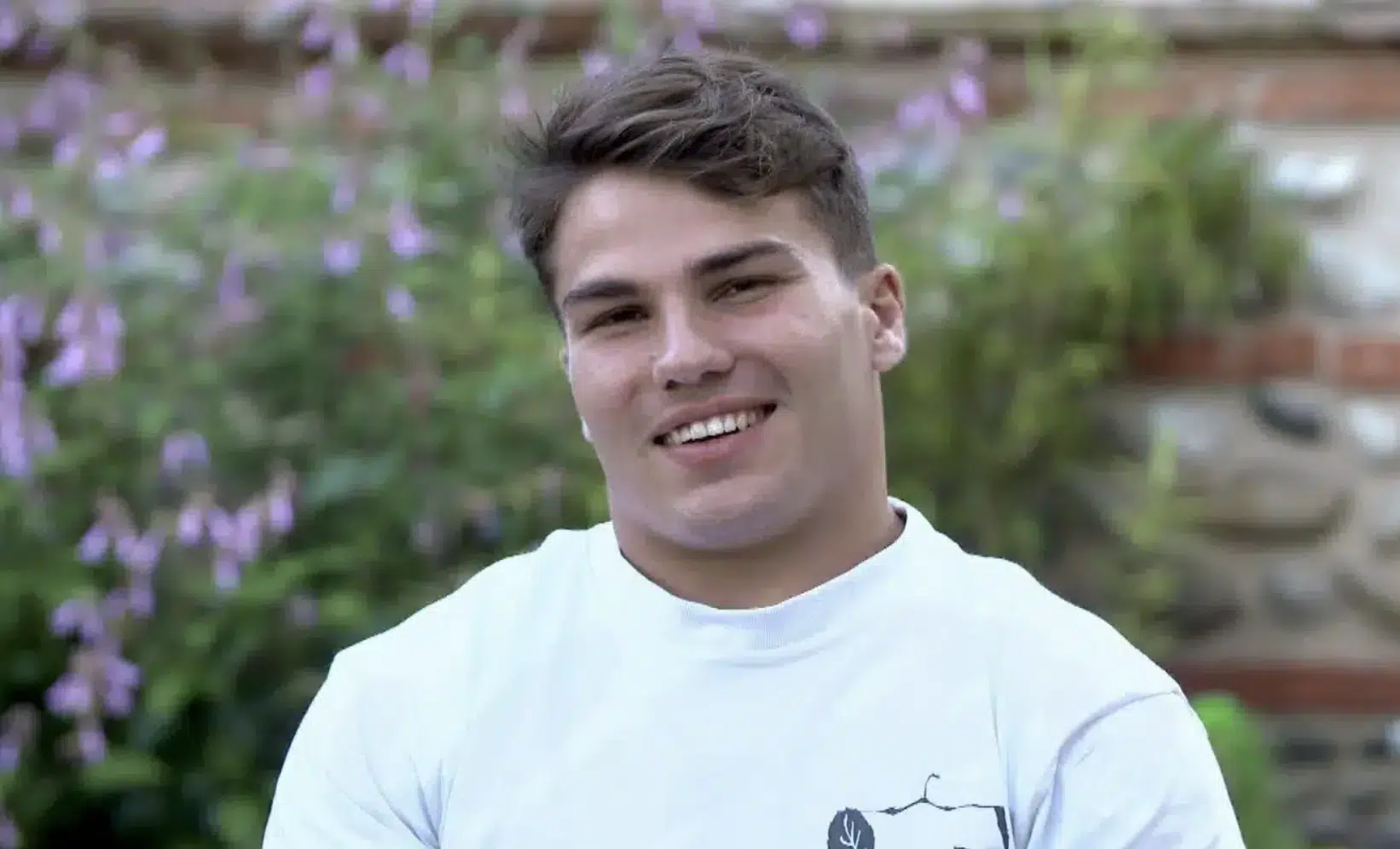 Antoine Dupont includes England playmaker on his list of toughest opponents